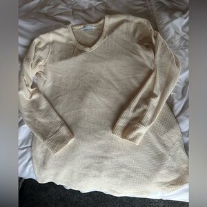 Columbia Women's Ivory V-Neck Long Sleeve